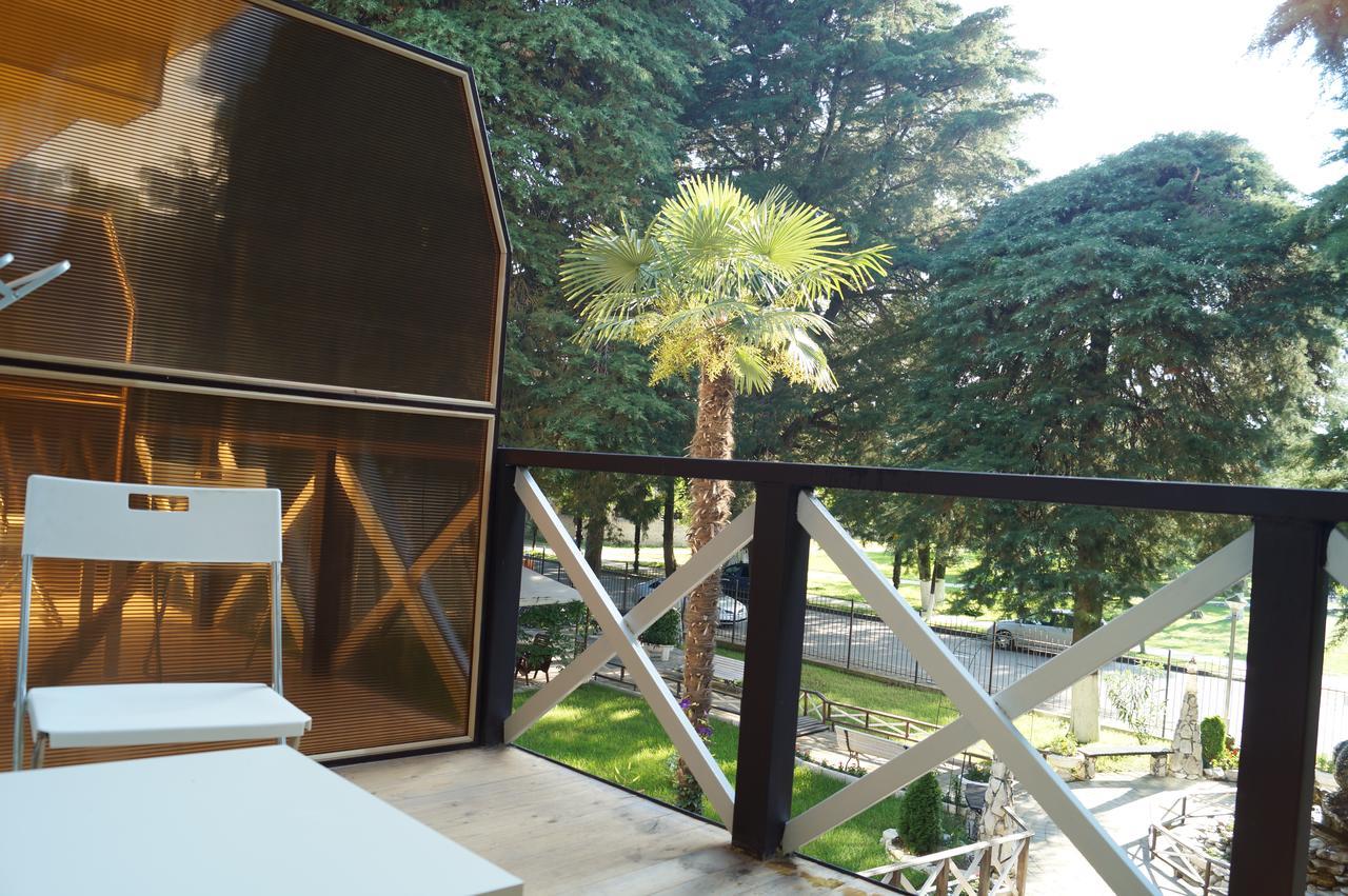 Pitsunda Hotel Zewnętrze zdjęcie