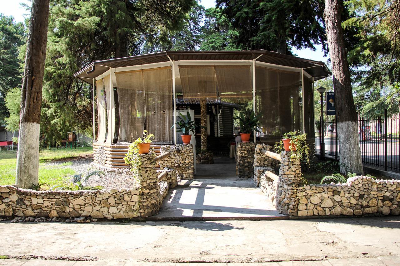 Pitsunda Hotel Zewnętrze zdjęcie