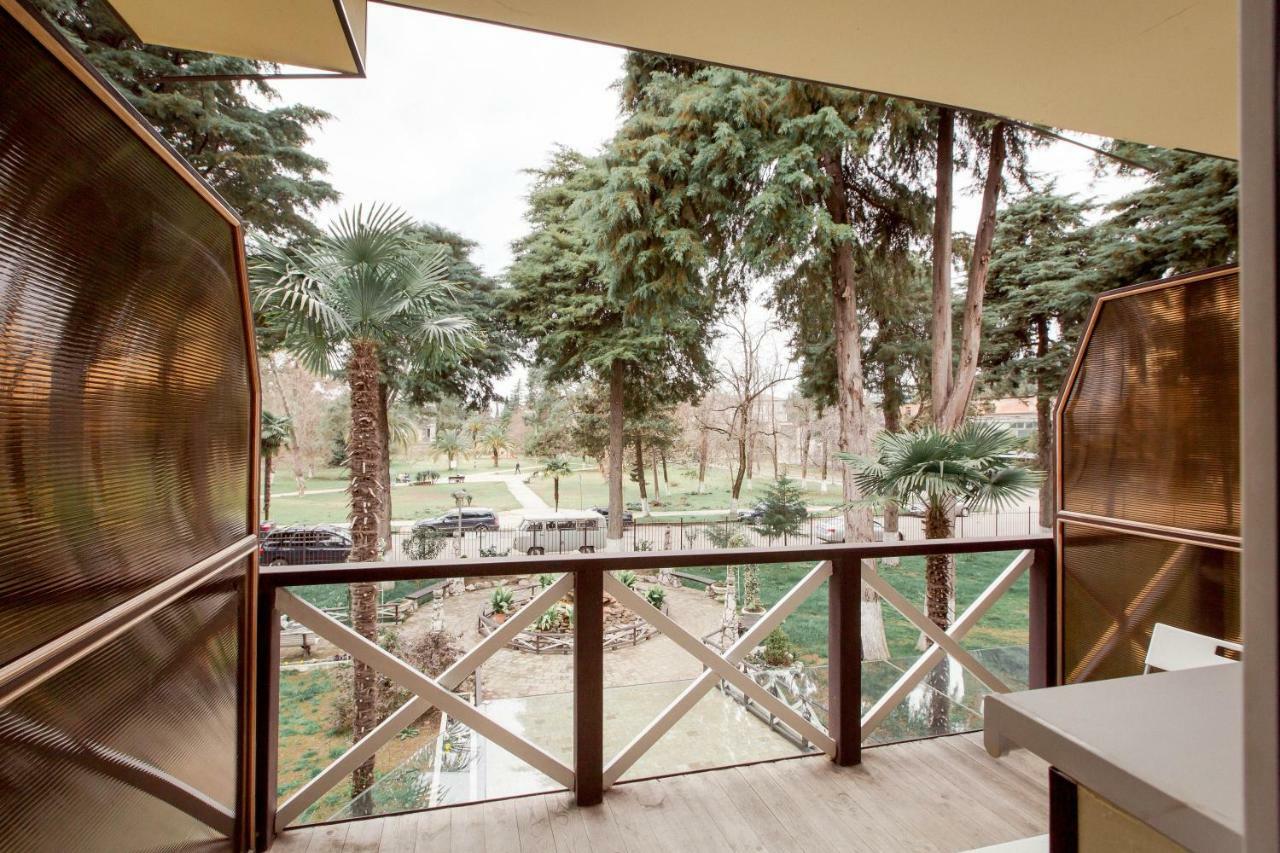 Pitsunda Hotel Zewnętrze zdjęcie