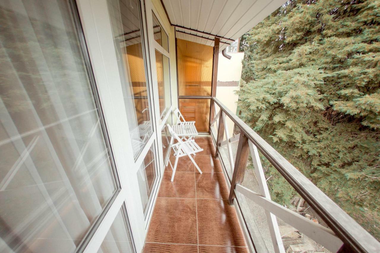Pitsunda Hotel Zewnętrze zdjęcie
