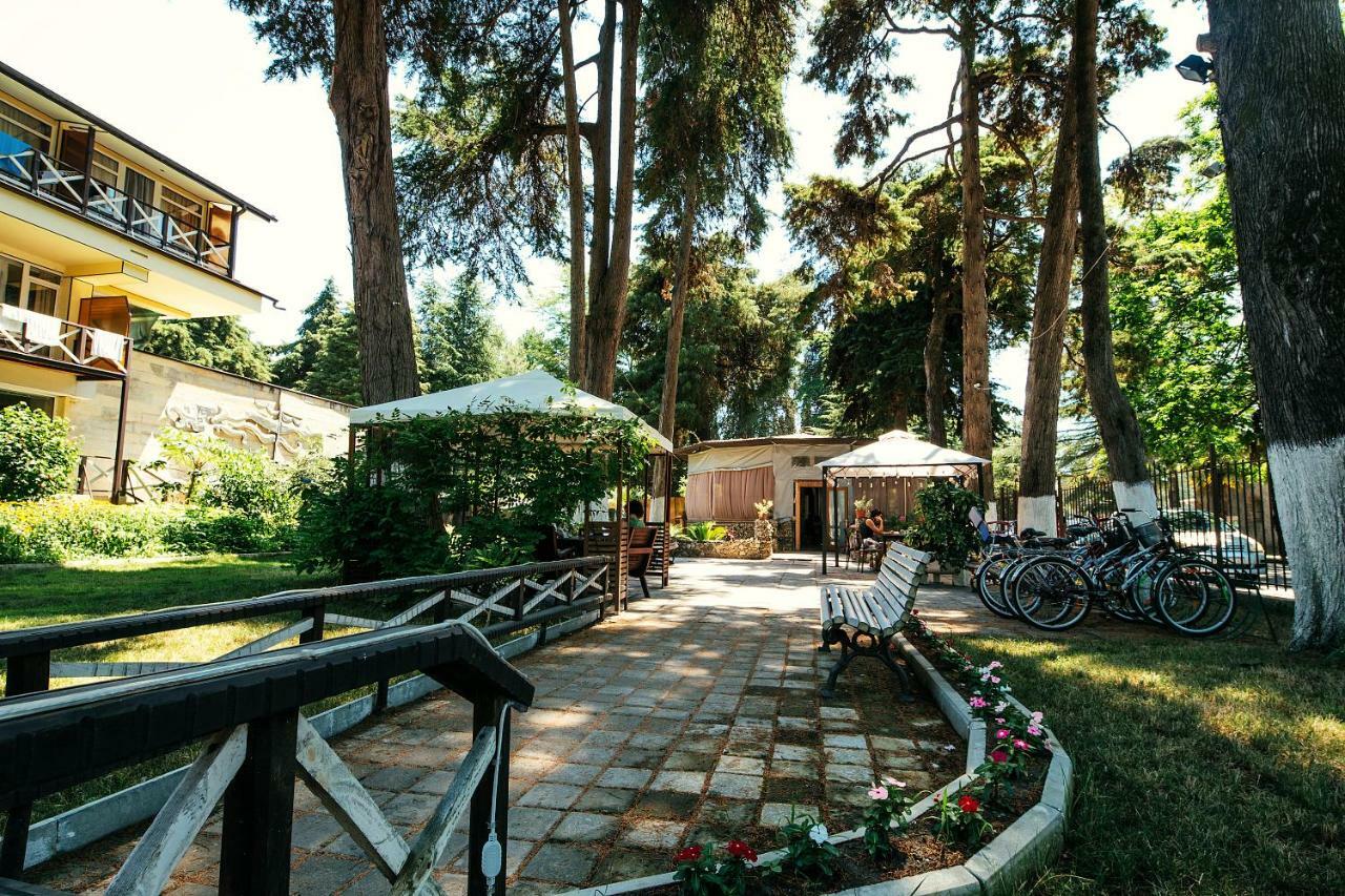 Pitsunda Hotel Zewnętrze zdjęcie