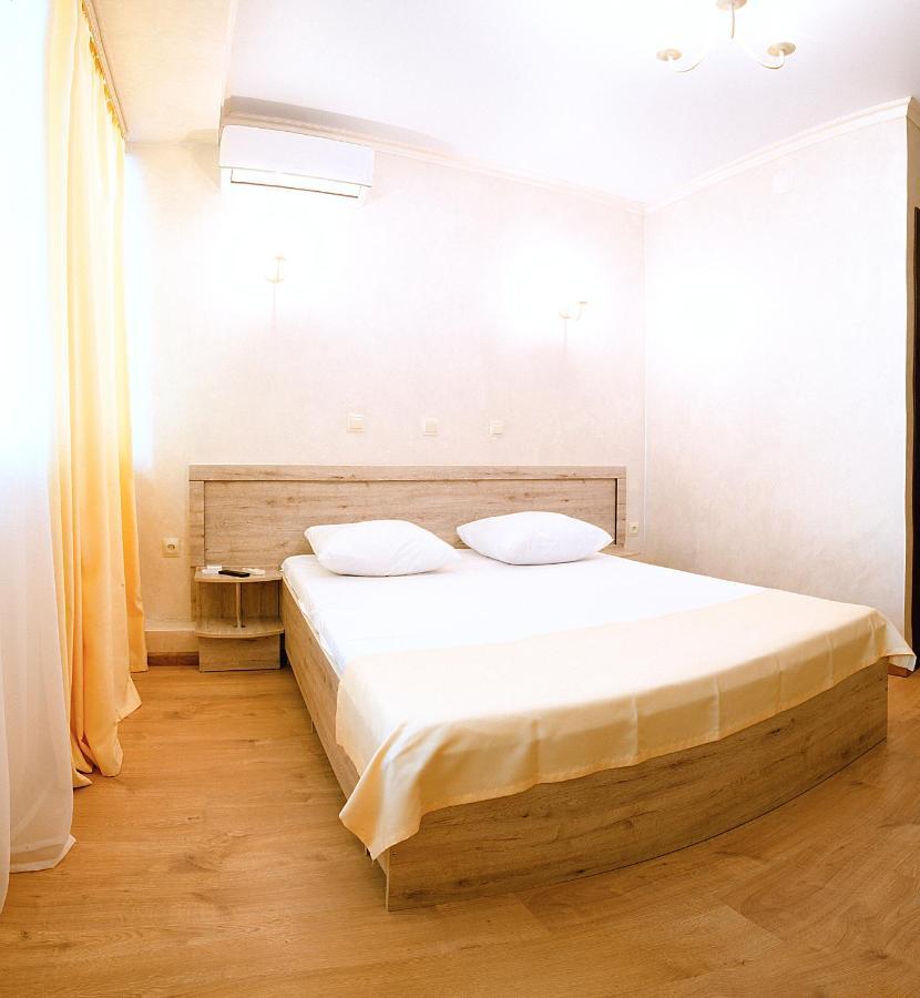 Pitsunda Hotel Zewnętrze zdjęcie